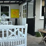 אוהל מפואר Cozy Garden Glamping *