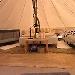 Cozy Garden Glamping אוהל מפואר