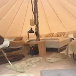 Cozy Garden Glamping אוהל מפואר *