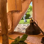 Luxussátor Cozy Garden Glamping
