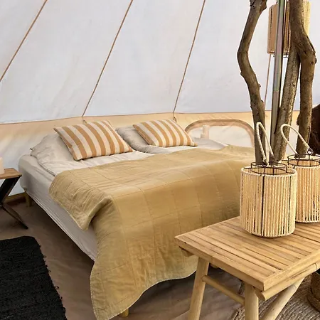 Cozy Garden Glamping