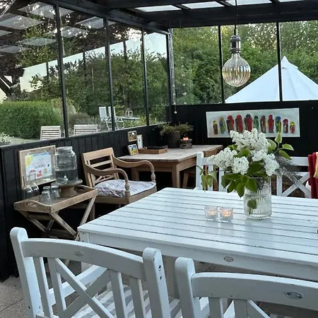 Cozy Garden Glamping *