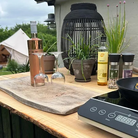 Cozy Garden Glamping אוהל מפואר *