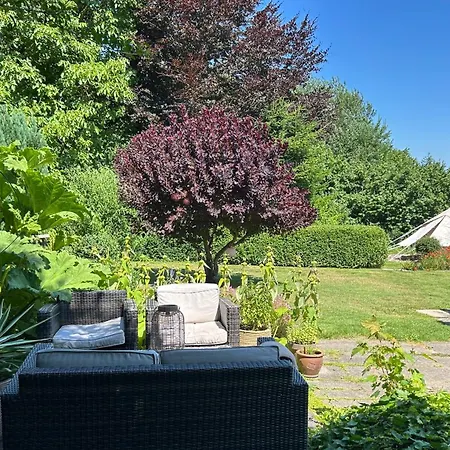 Cozy Garden Glamping *