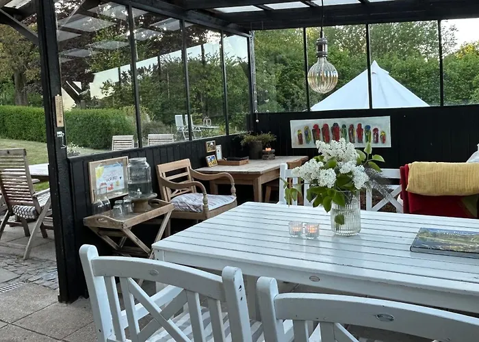 Cozy Garden Glamping *